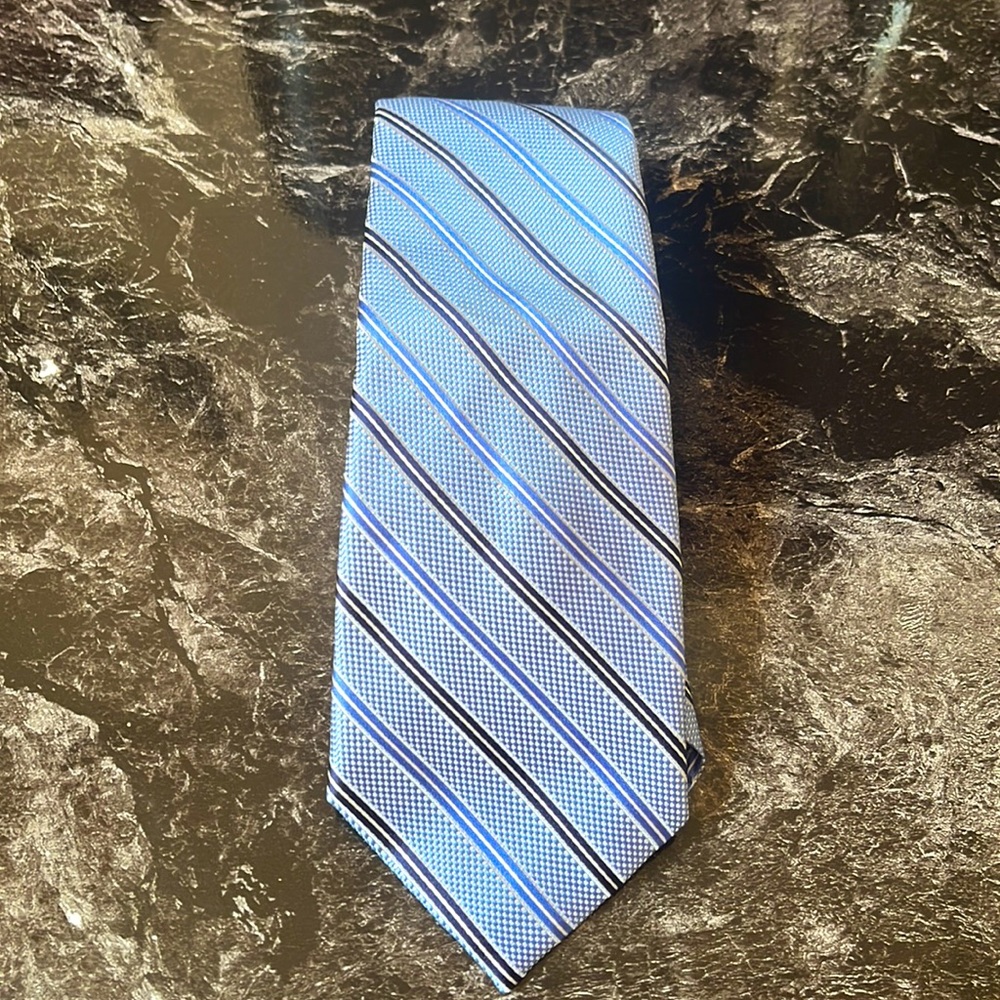 Lord & Taylor Tie